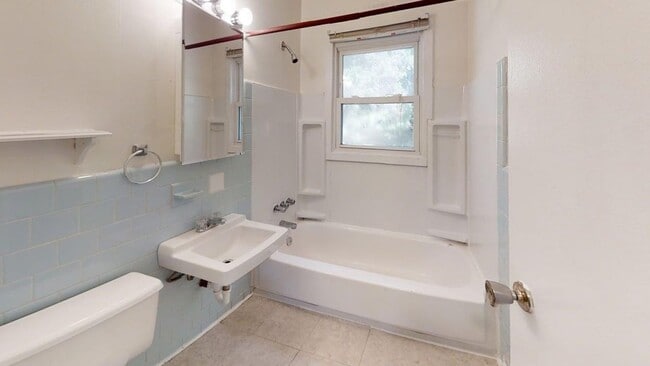 Building Photo - 1107 River Ct