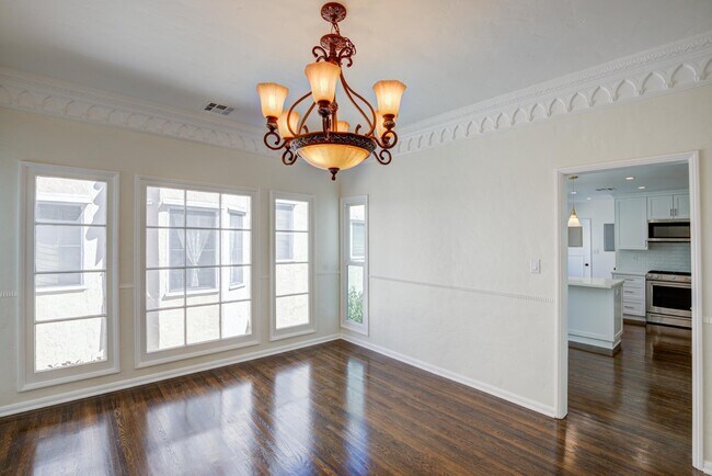 dining room - 176 S Orange Dr