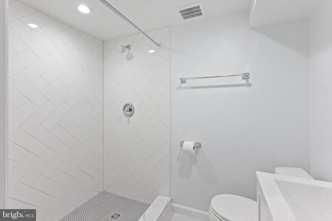 Building Photo - 1667 Hardwick Rd