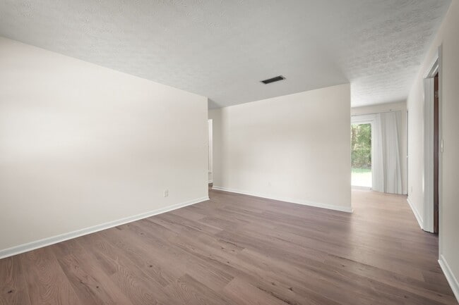 Building Photo - 11057 Bluehill Dr