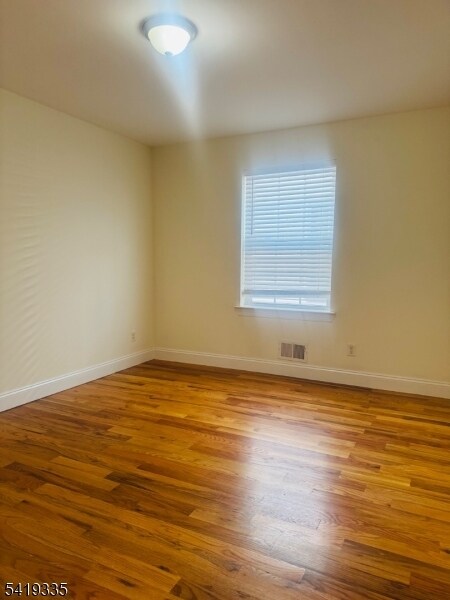 Building Photo - 523 Broadway