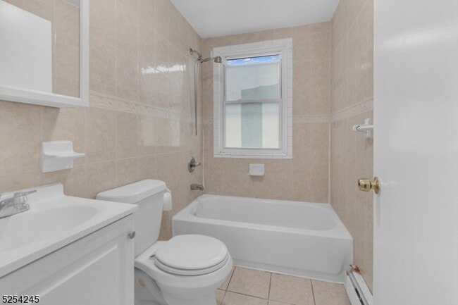 Building Photo - 66 N 15th St