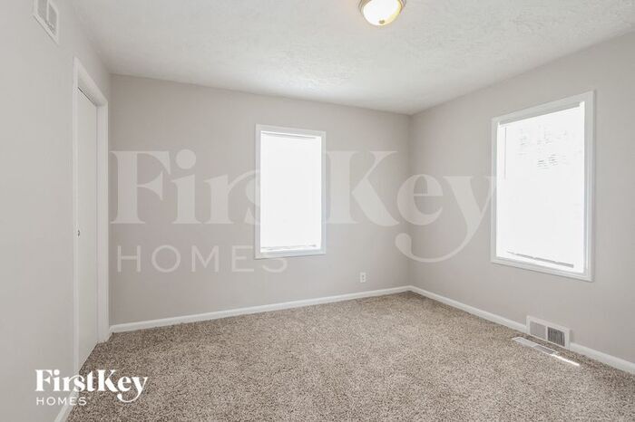 Building Photo - 35 Lauck Ln