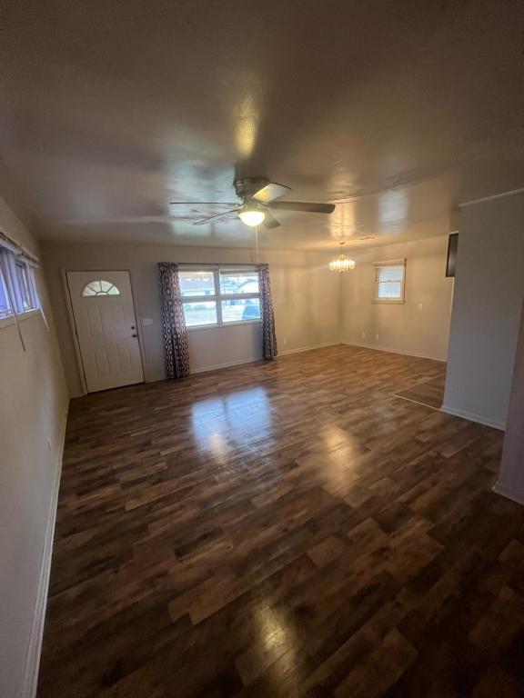 Building Photo - 1202 E 4th Ave