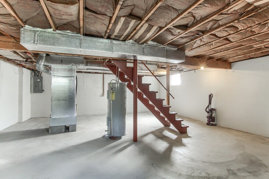 Building Photo - 1007 Northfield Dr