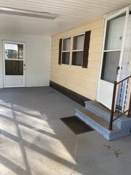 Building Photo - 119 Ells Country Estates