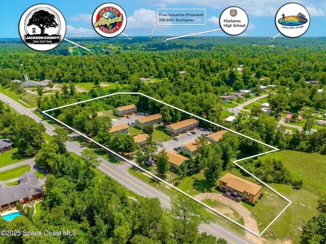 Building Photo - 4443 Dorothy Dr