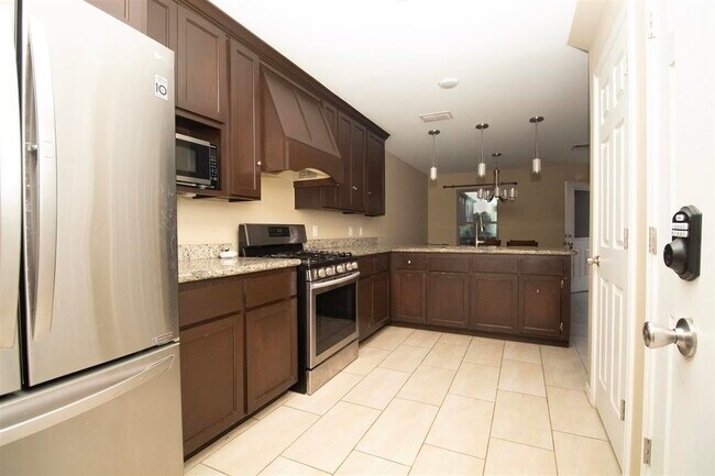 Building Photo - 4316 Ramona Dr
