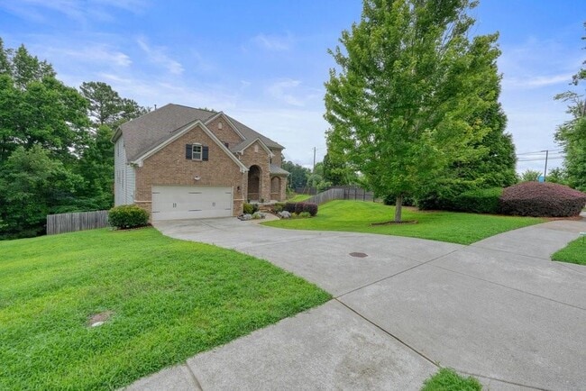 Building Photo - 1010 Chelsey Way