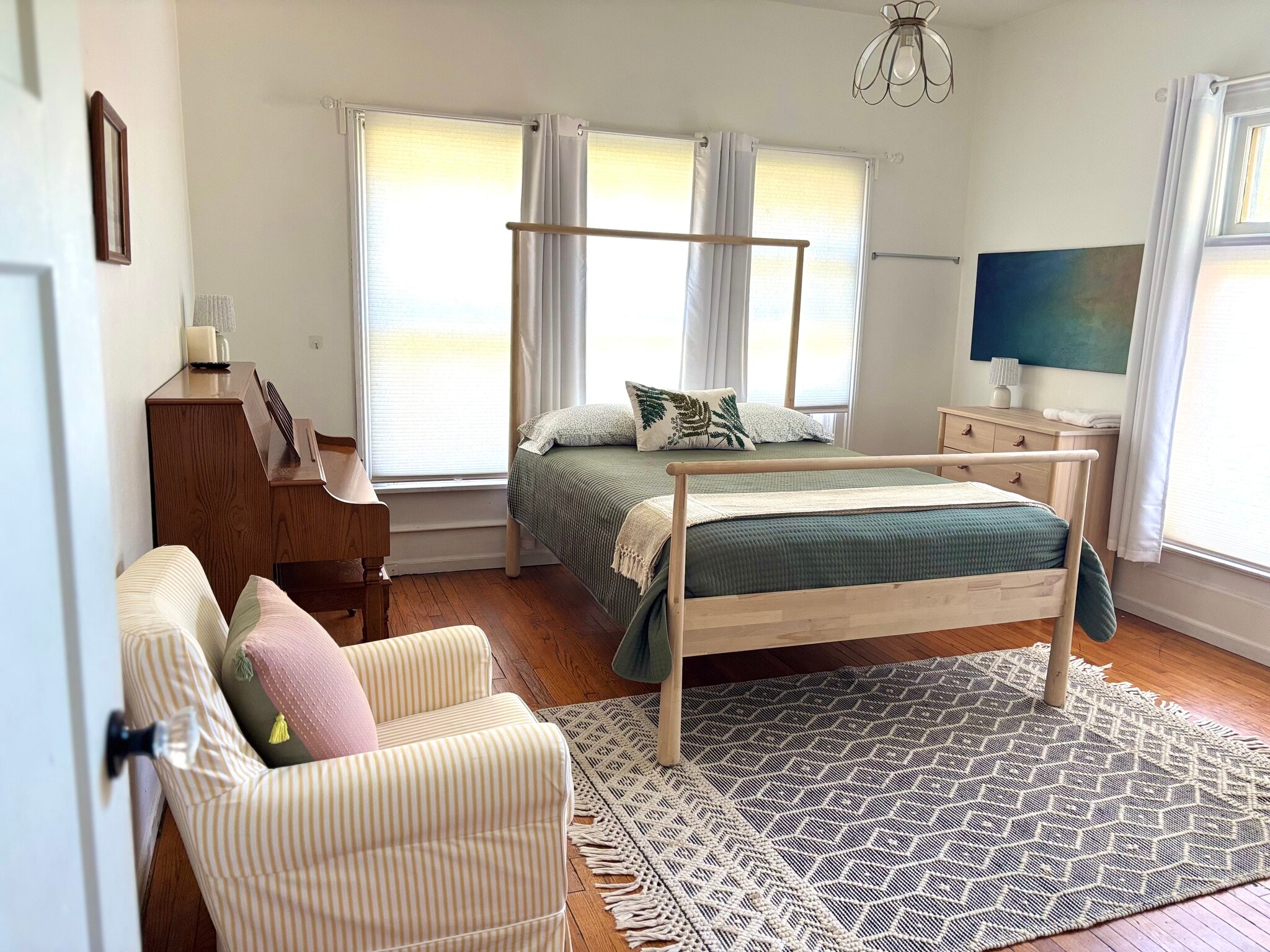 Main Bedroom - 315 S Washington St