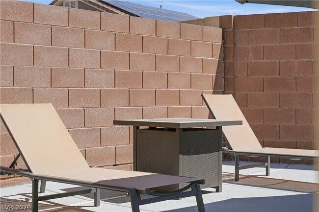 Building Photo - 11063 Pegasus Dr