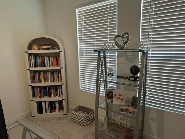 Building Photo - 1324 Rockwell Dr