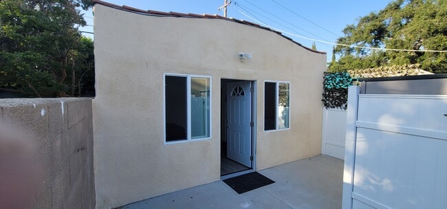 Building Photo - 2167 Casa Grande St