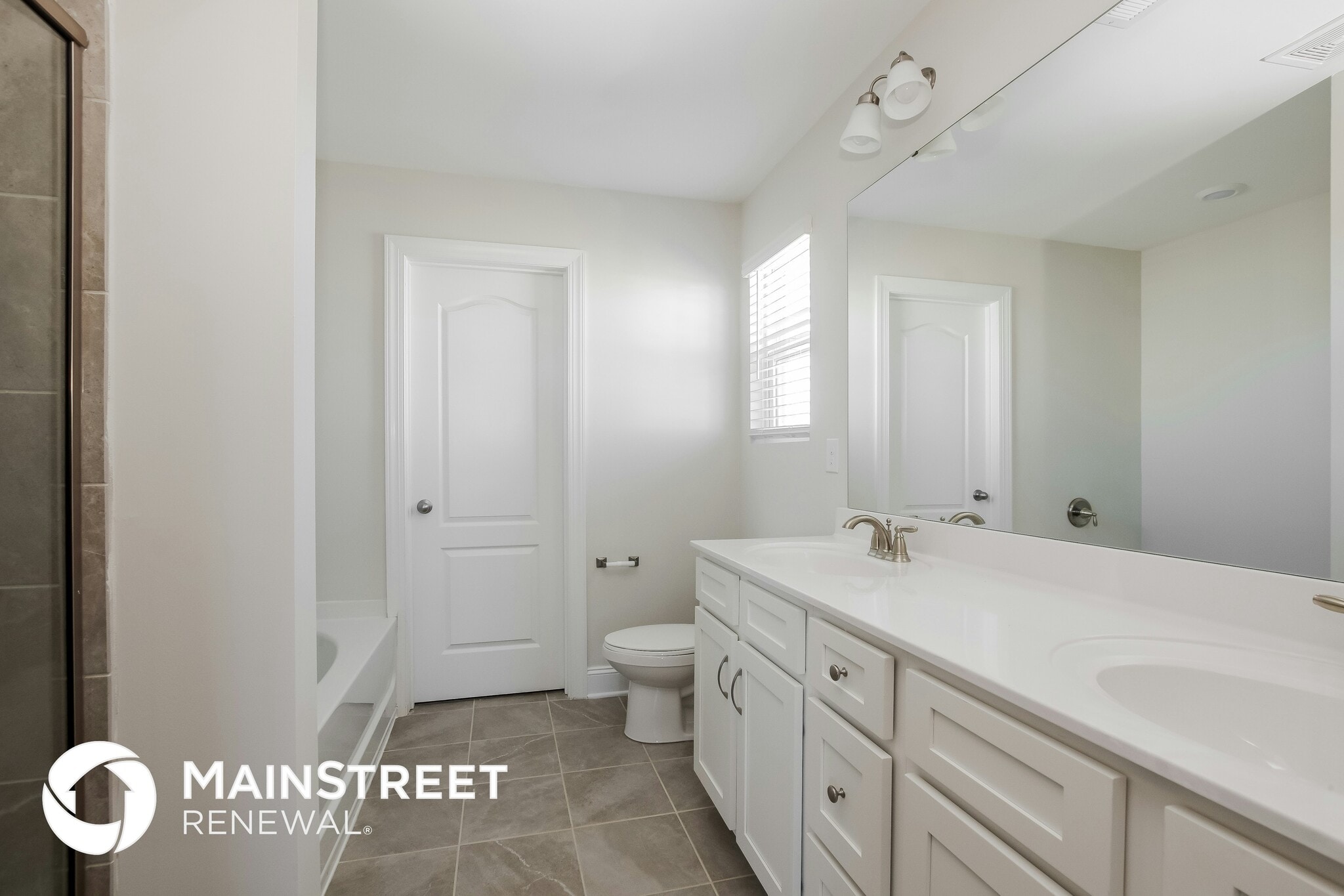 Building Photo - 2115 Vecchio Dr