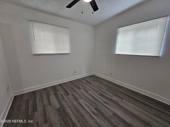 Building Photo - 10228 Westmar Rd