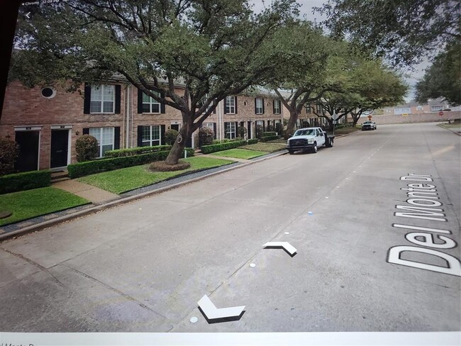 Building Photo - 6410 Del Monte Dr