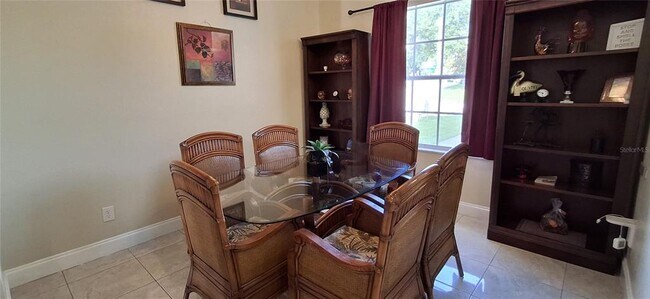 Building Photo - 500 Orista Dr