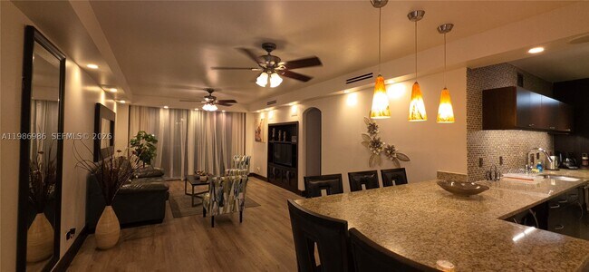 Building Photo - 4001 S Ocean Dr
