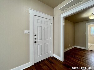 Building Photo - 1539 W Woodlawn Ave