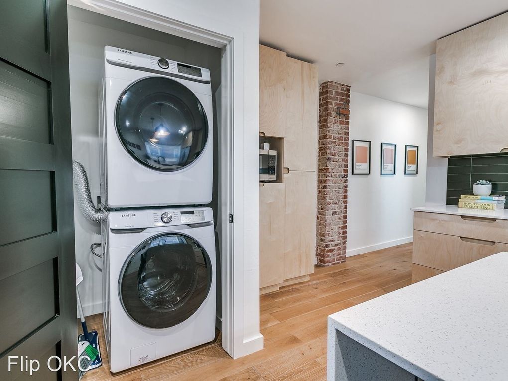 Building Photo - 808 NW 23rd St