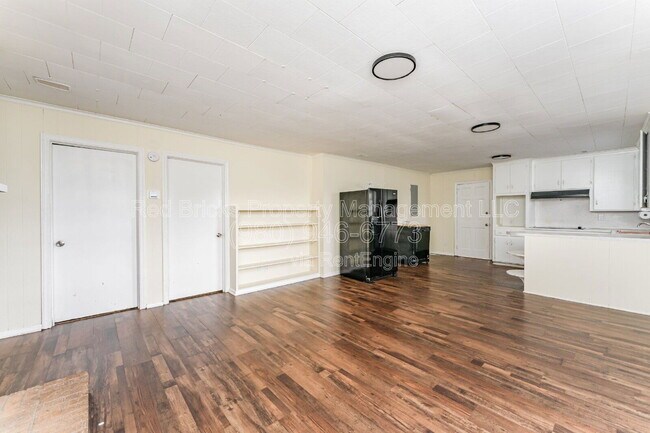 Building Photo - 14013 Eastfield Rd