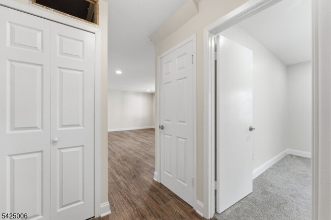 Building Photo - 3 Cypress Rd