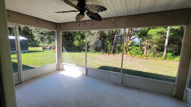 Building Photo - Citrus Springs 3/2/2