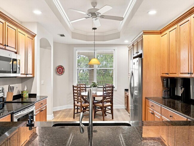 Building Photo - 5122 Manorwood Dr