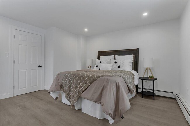 Building Photo - 115 Campbell Ave