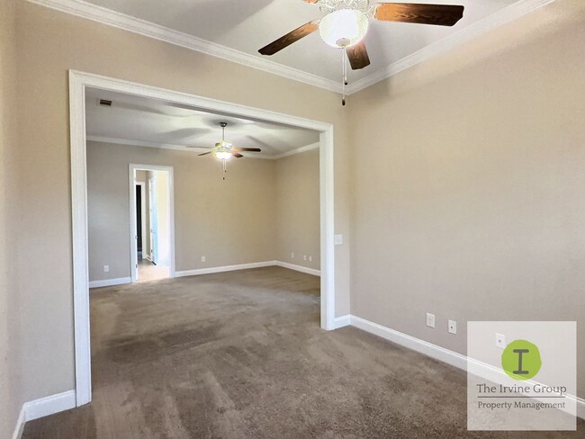 Building Photo - 6 bed, 3.5 bath in Prattville!