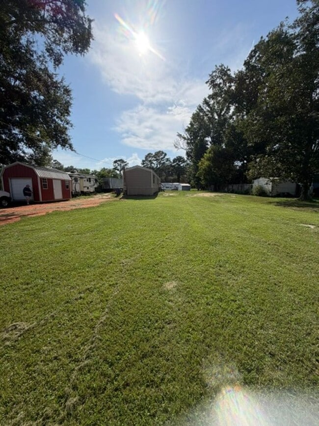 Building Photo - 81 Narrow Lane Rd