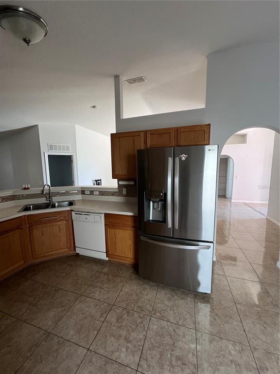 Building Photo - 5524 Sycamore Canyon Dr