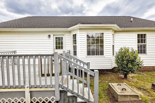 Building Photo - 7600 Lilly Pond Ln