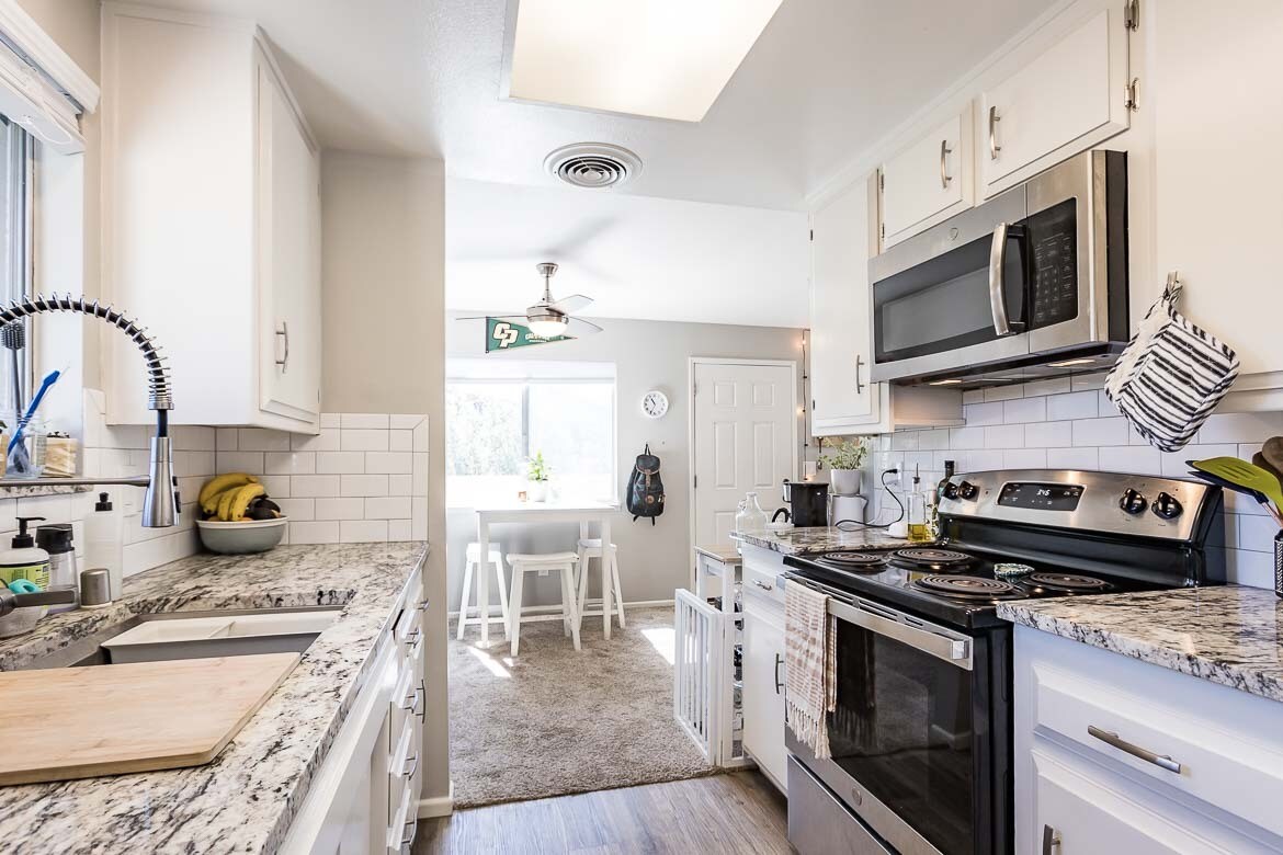 Building Photo - 1750 Prefumo Canyon Rd