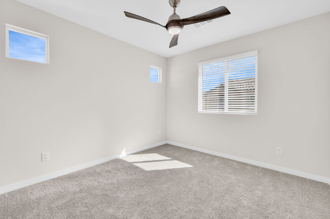 Building Photo - BRAND NEW - NEVER LIVED IN 3 BR/2.5 BA Townhouse across the street from Henderson Hospital and Me...