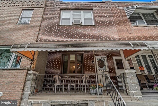 Building Photo - 2946 S 16th St