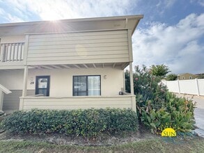 Building Photo - Charming Fully Furnished 1-Bedroom Condo in Miramar Beach!