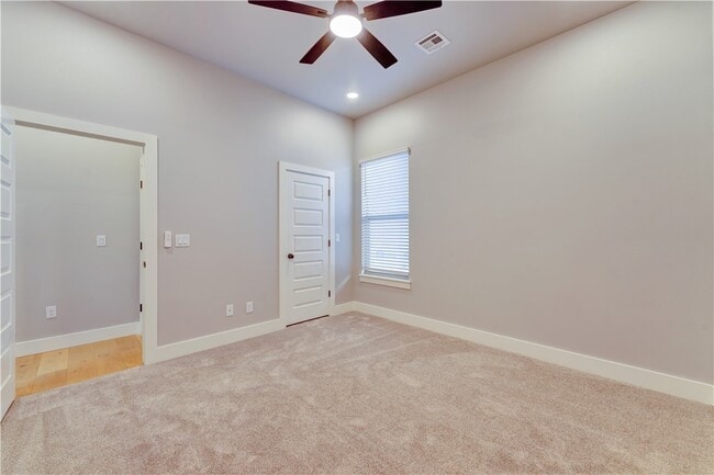 Building Photo - 1851 Lotus Rd