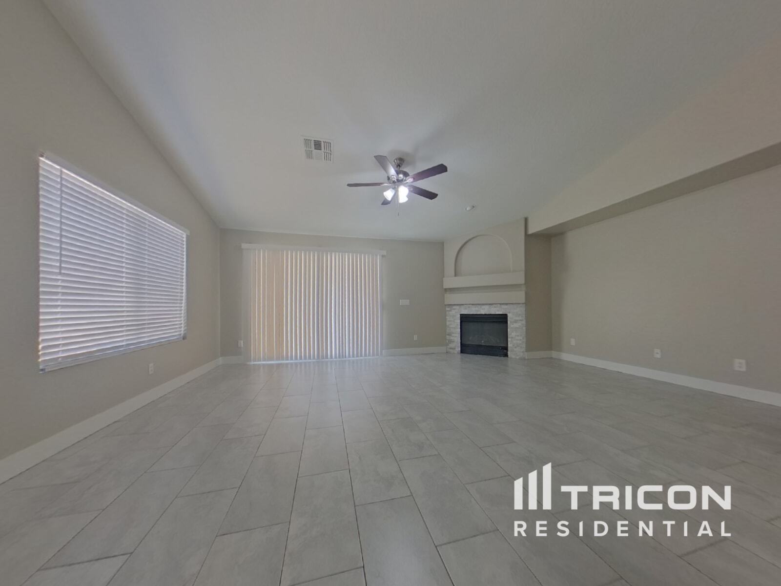 Building Photo - 3361 S 98th Ln