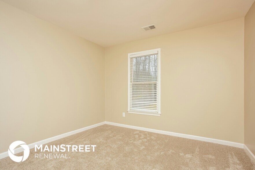Building Photo - 991 Laurel Springs Ln SW