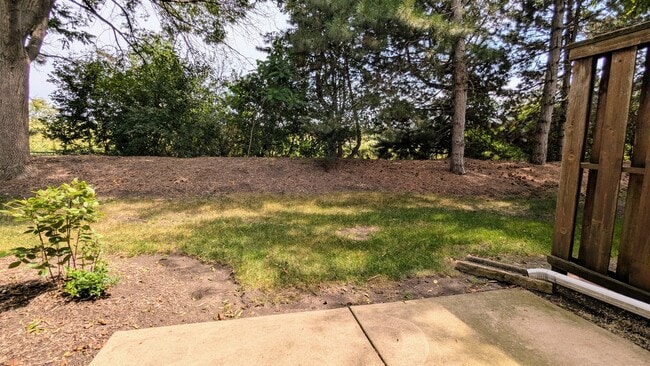 Building Photo - 937 Huntington Dr