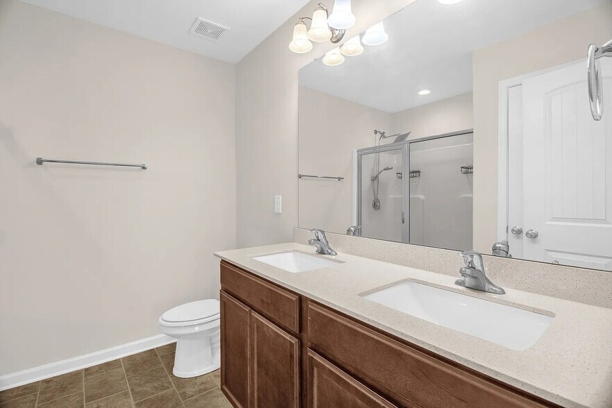 Building Photo - 3859 Copperfield Ct