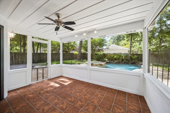 Building Photo - 174 W Greywing Cir