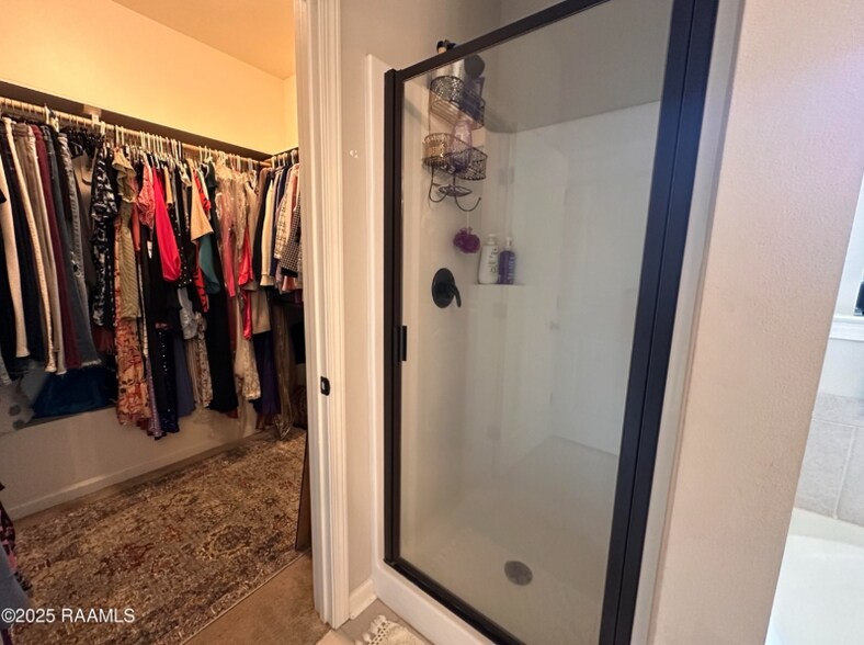 Building Photo - 209 Stanwell Ave