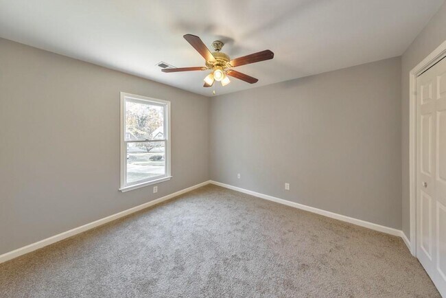 Building Photo - 4804 Thicket Path NW