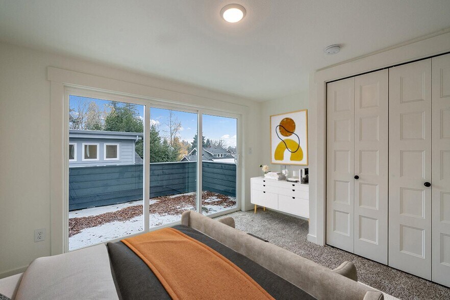 Building Photo - Brand new Portsmouth home steps from Colum...