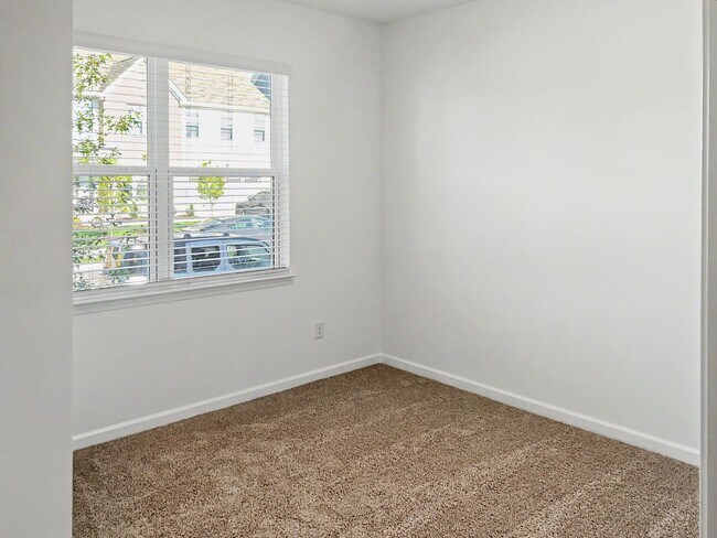 Building Photo - 1404 Jasmine View Wy.