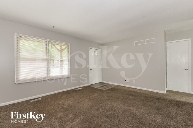 Building Photo - 15675 Birkemeier Dr