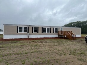 Building Photo - 882 Nobles Mill Rd