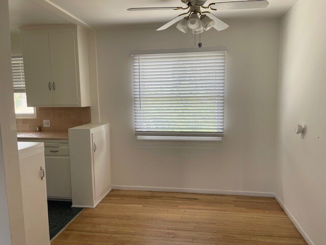 Building Photo - 14225 Riverside Dr